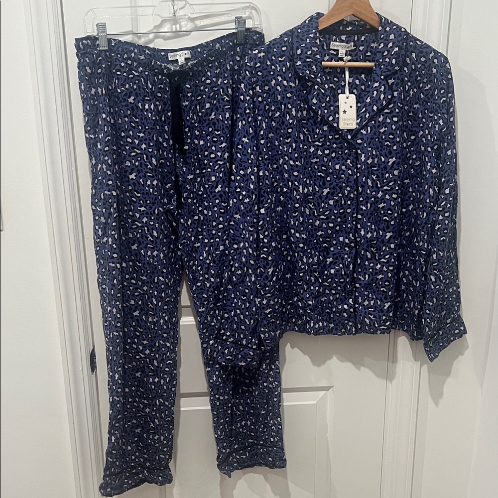 New! Seeing Stares Blue Leopard‎ Women's Pajama Set Size Large